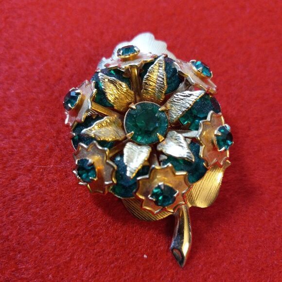 Vintage Gold Tone Flower Green Rhinestones - Picture 1 of 5
